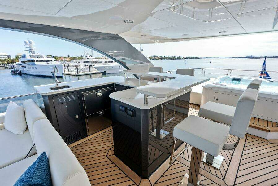 SERENITY NOW 115ft Ocean Alexander Yacht For Sale
