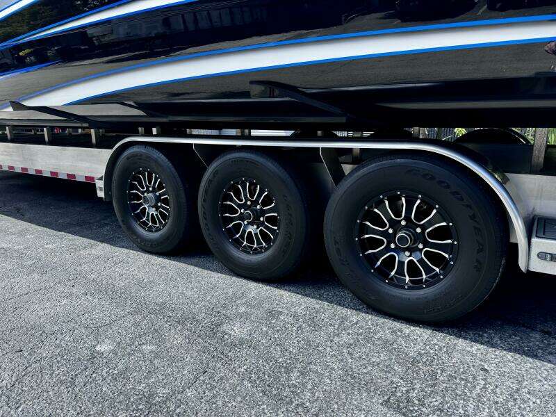 44ft MTI Yacht For Sale