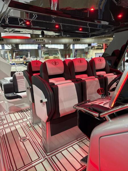 41' 2024 Cigarette Nighthawk SD Edition