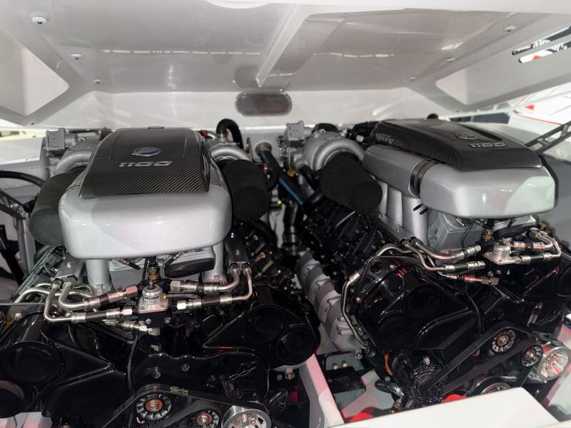 41' 2024 Cigarette Nighthawk SD Edition