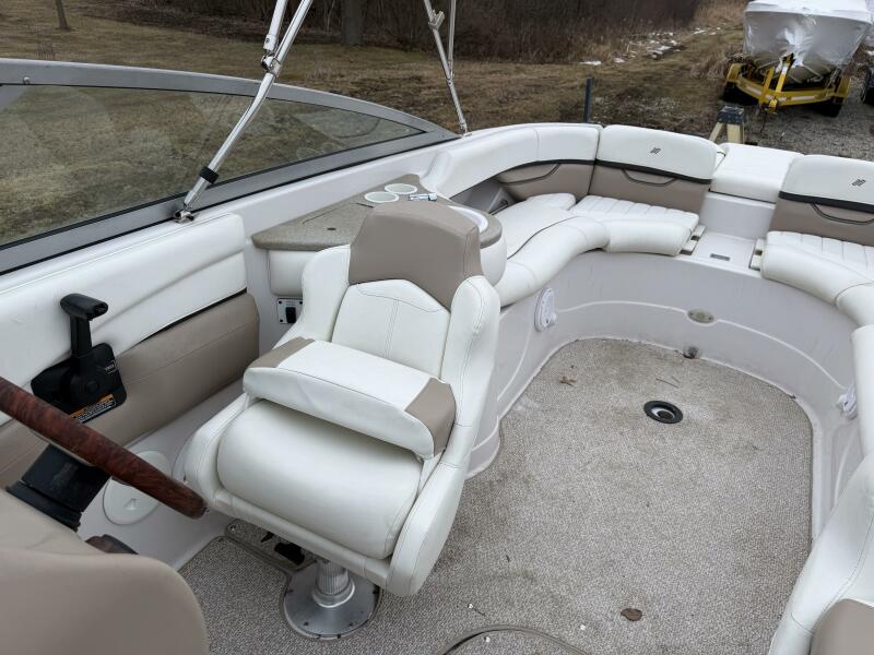 25' 2005 Four Winns 250 Horizon
