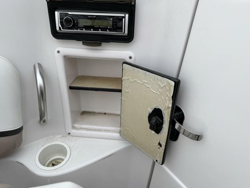 25' 2005 Four Winns 250 Horizon