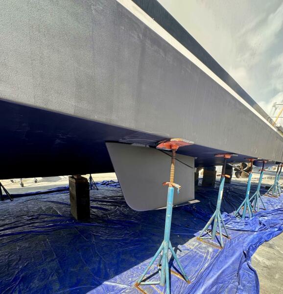 85' 2005 Pacific Mariner 85