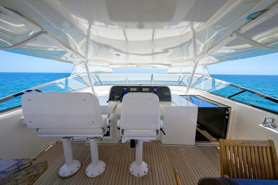 85' 2005 Pacific Mariner 85