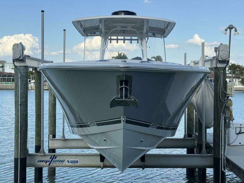 38ft Jupiter Yacht For Sale