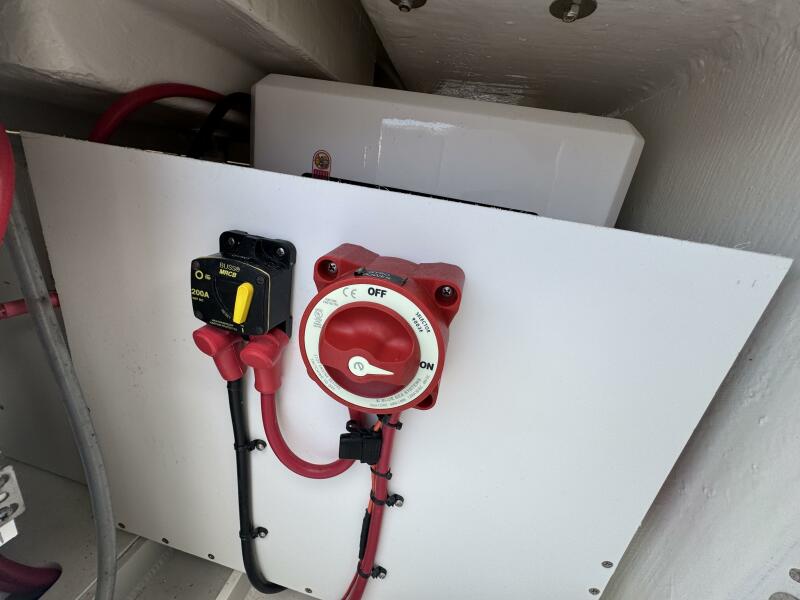 38' 2024 Jupiter 38 HFS