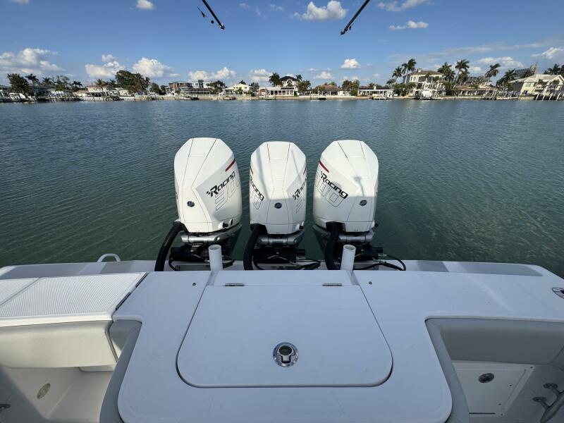 38' 2024 Jupiter 38 HFS