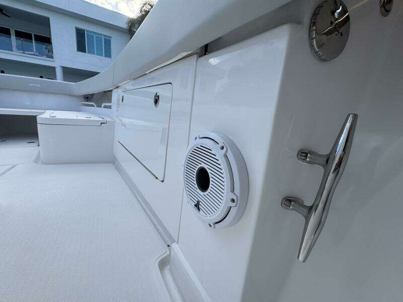 38ft Jupiter Yacht For Sale