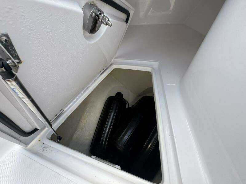 38ft Jupiter Yacht For Sale