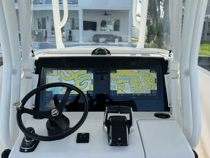 38' 2024 Jupiter 38 HFS