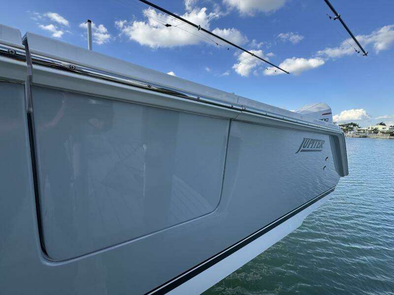 38ft Jupiter Yacht For Sale