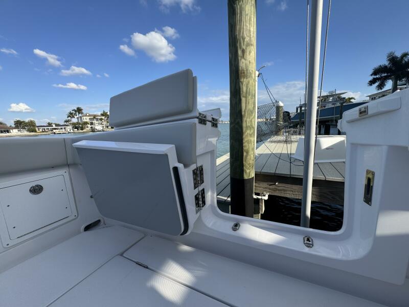 38' 2024 Jupiter 38 HFS