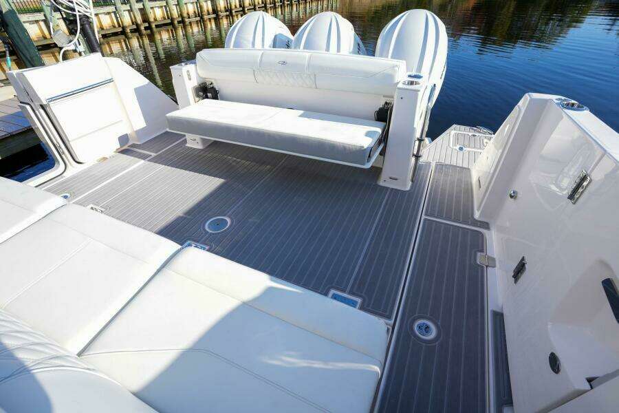 38ft Regal Yacht For Sale