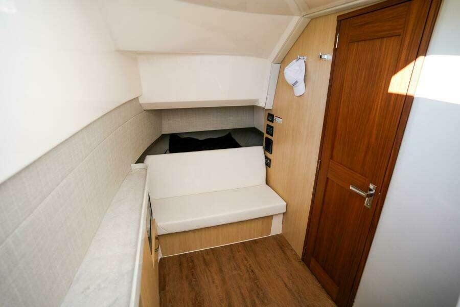 38ft Regal Yacht For Sale