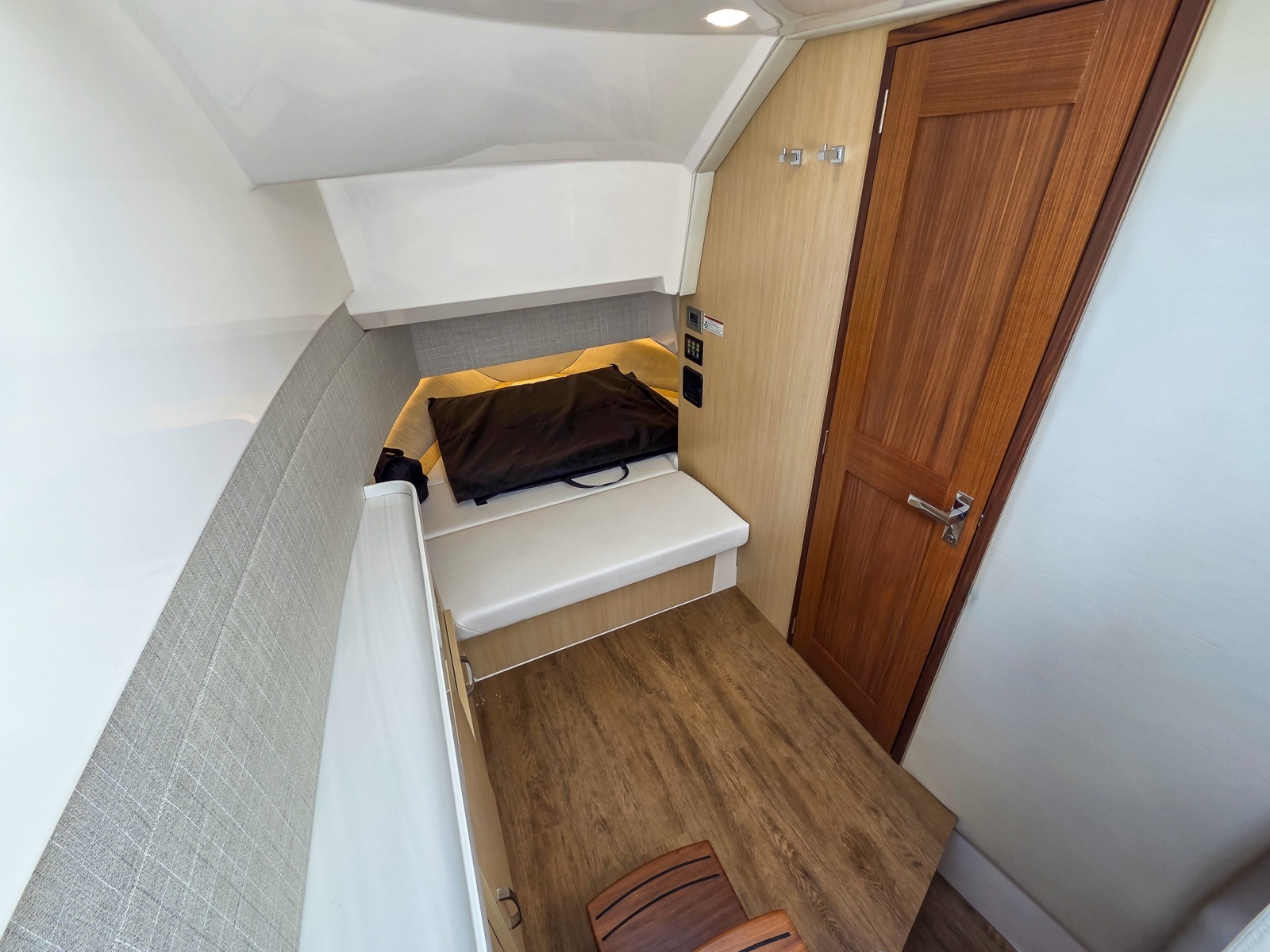 38ft Regal Yacht For Sale