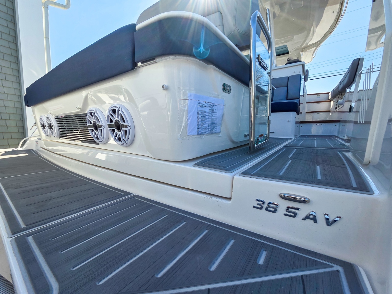 38ft Regal Yacht For Sale