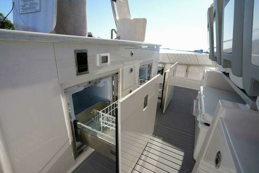 38ft Regal Yacht For Sale