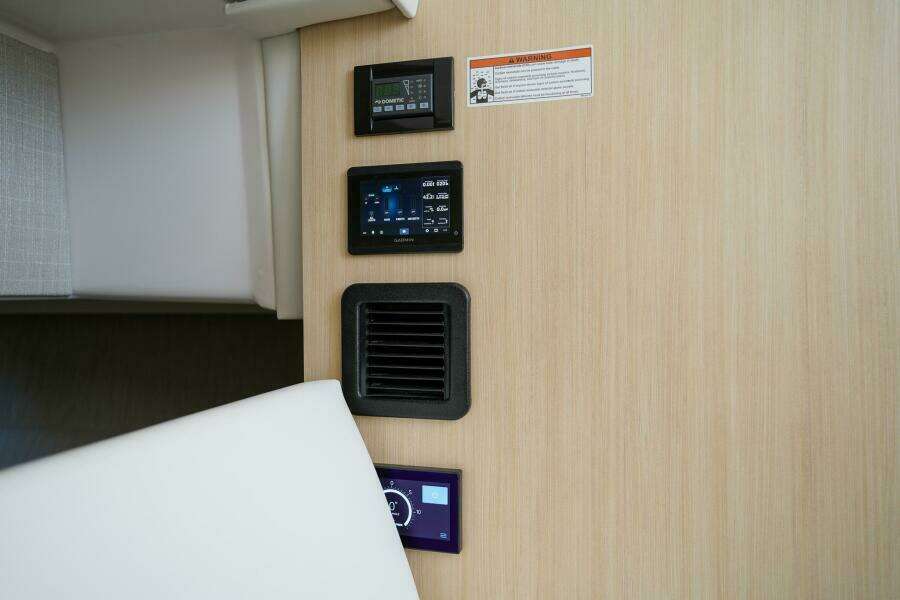 38ft Regal Yacht For Sale