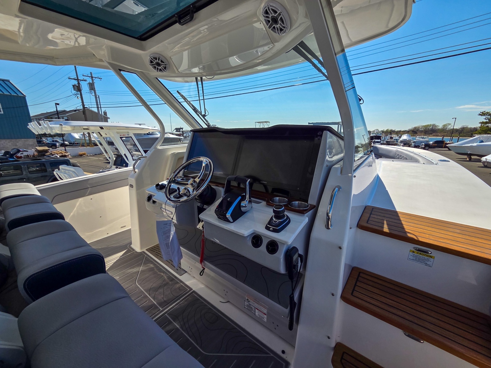 38ft Regal Yacht For Sale