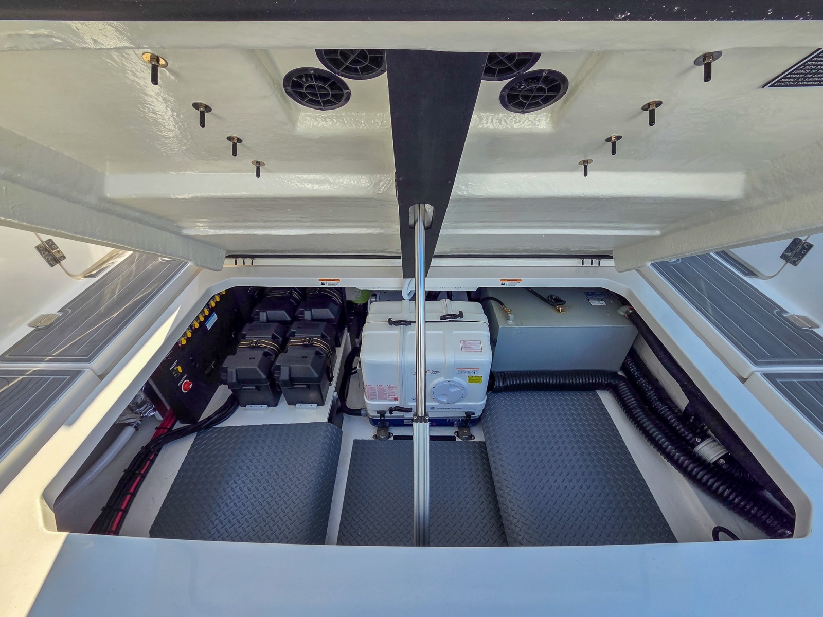 38ft Regal Yacht For Sale