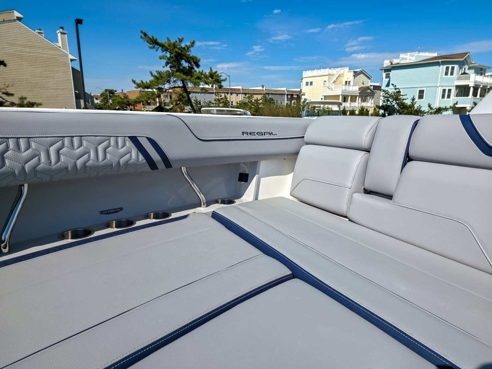 38ft Regal Yacht For Sale
