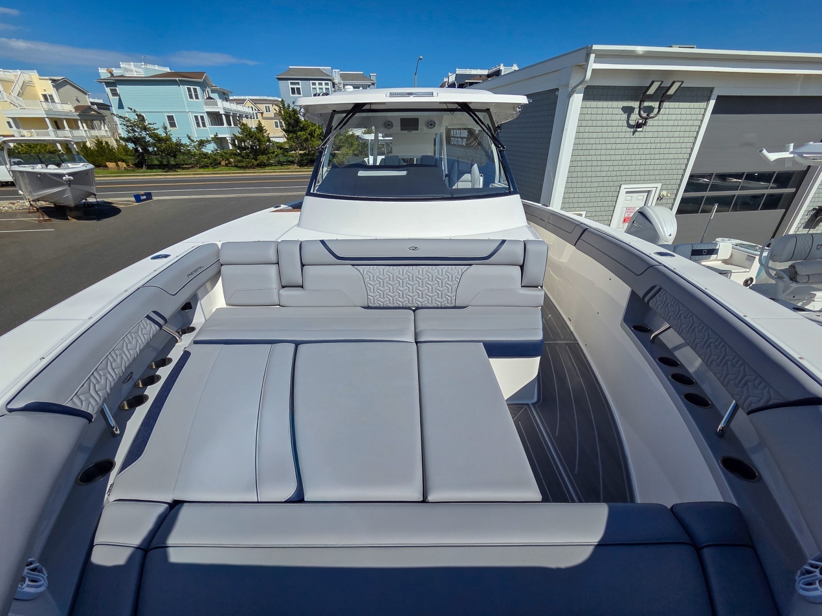 38ft Regal Yacht For Sale