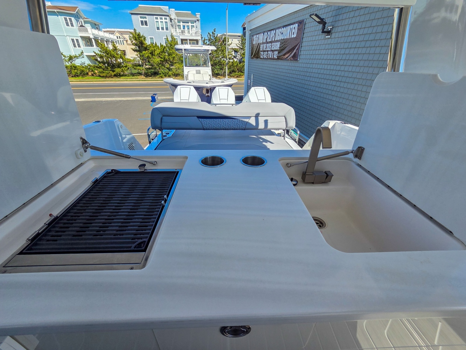 38ft Regal Yacht For Sale