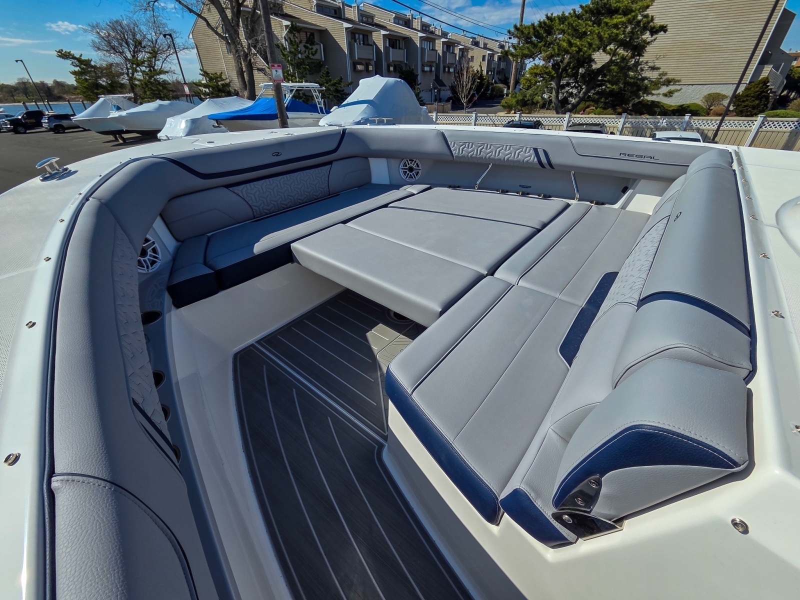 38ft Regal Yacht For Sale