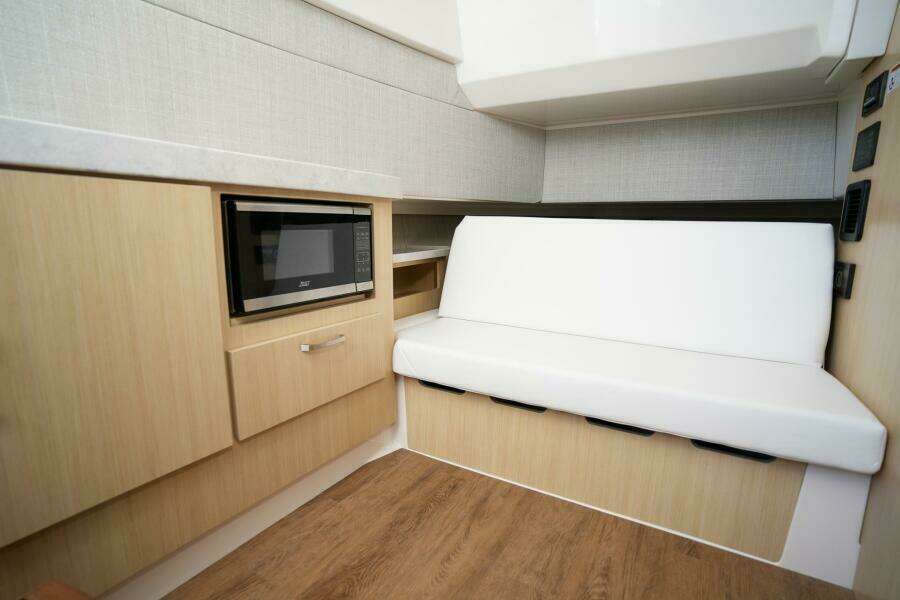 38ft Regal Yacht For Sale