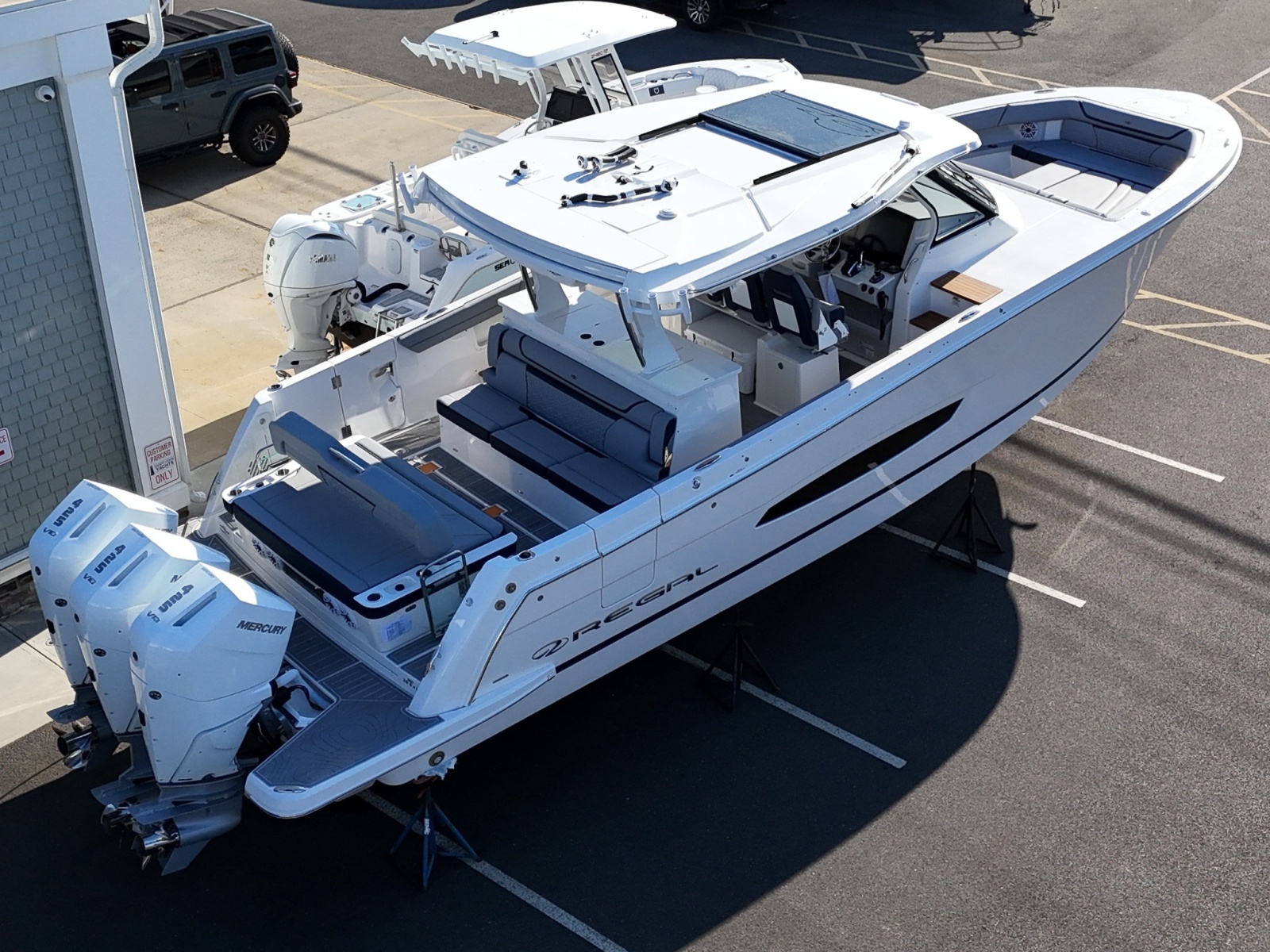 38ft Regal Yacht For Sale