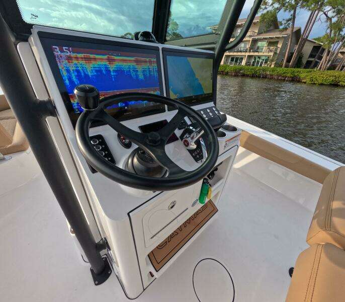 27ft Caymas Yacht For Sale