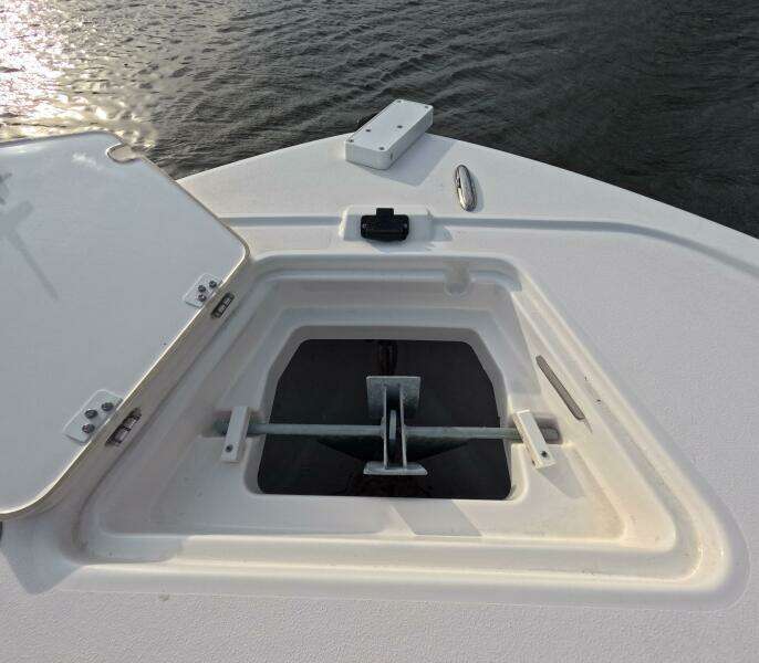 27ft Caymas Yacht For Sale