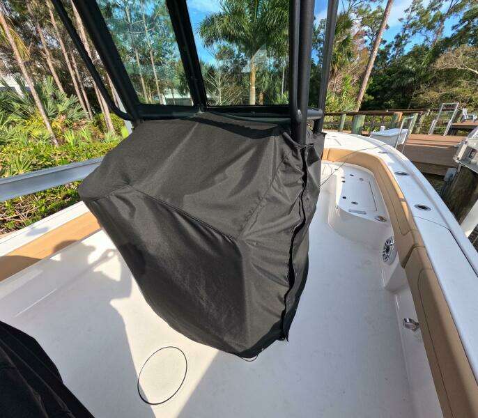 27ft Caymas Yacht For Sale