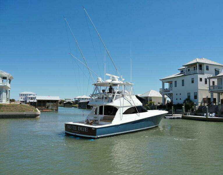 2017 Viking 52 Convertible 