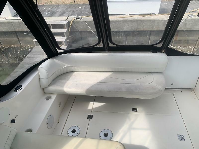 2003 Cruisers Yachts 3372 Express — 0005589817