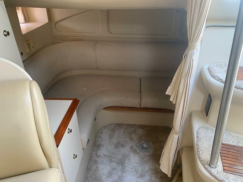 2003 Cruisers Yachts 3372 Express — 0005589860