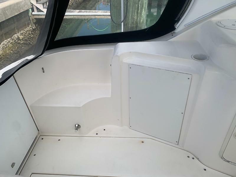 2003 Cruisers Yachts 3372 Express — 0005589657