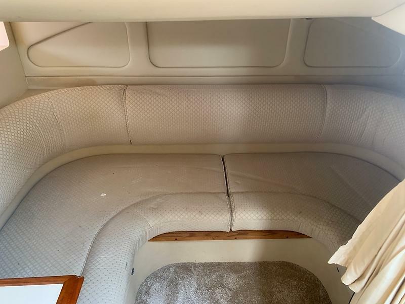 2003 Cruisers Yachts 3372 Express — 0005589859