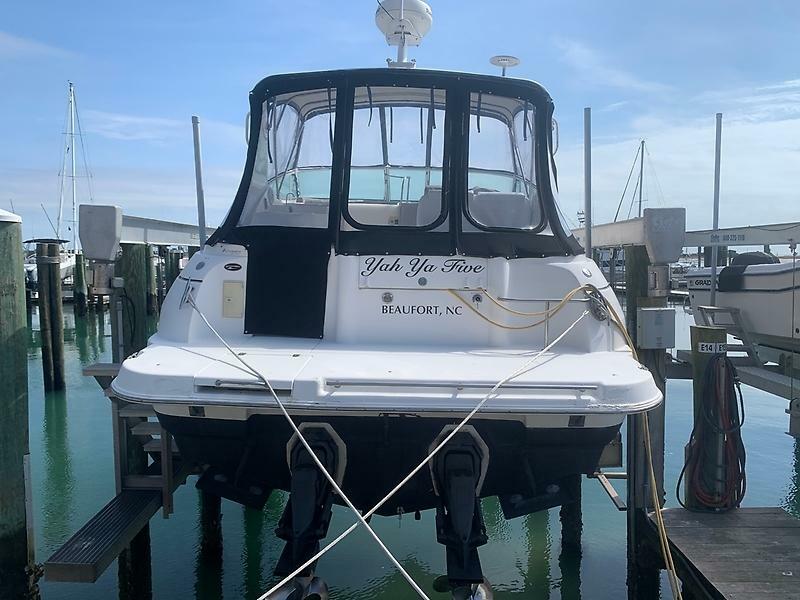 2003 Cruisers Yachts 3372 Express — 0005589656
