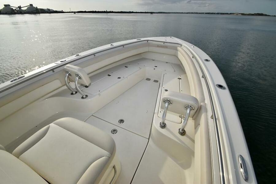 27' 2012 Blackwood 27