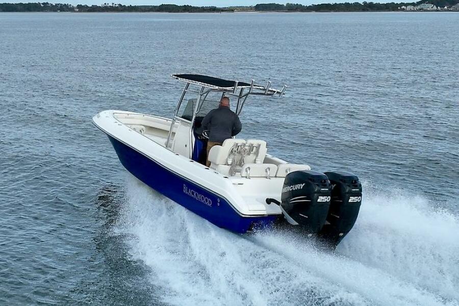 27' 2012 Blackwood 27