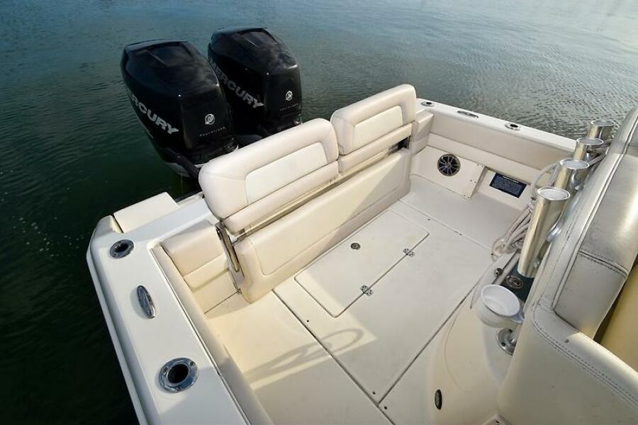 27' 2012 Blackwood 27