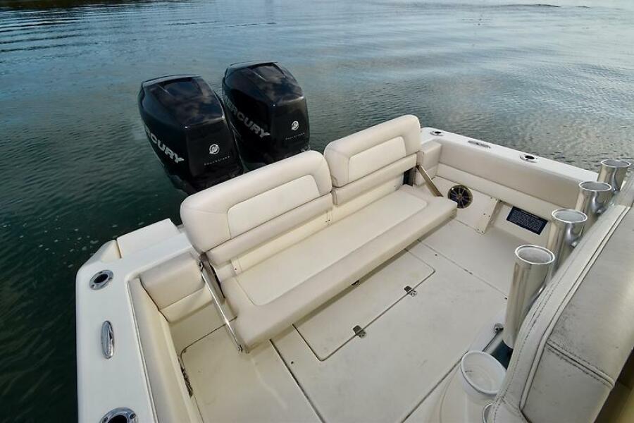 27' 2012 Blackwood 27