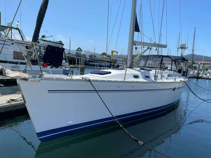 Hale Moana 47ft Catalina Yacht For Sale