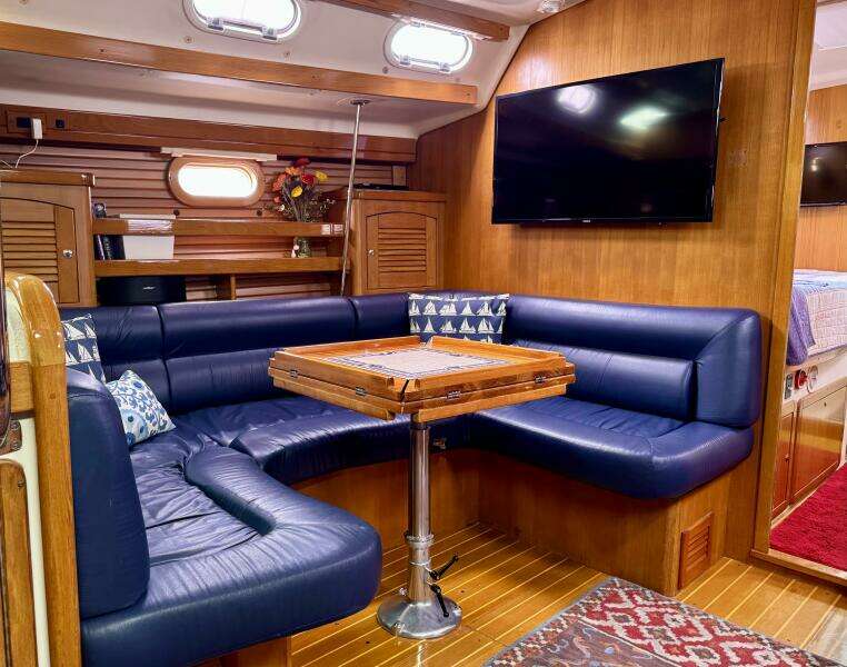 Hale Moana 47ft Catalina Yacht For Sale