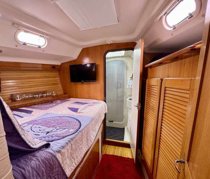 Hale Moana 47ft Catalina Yacht For Sale