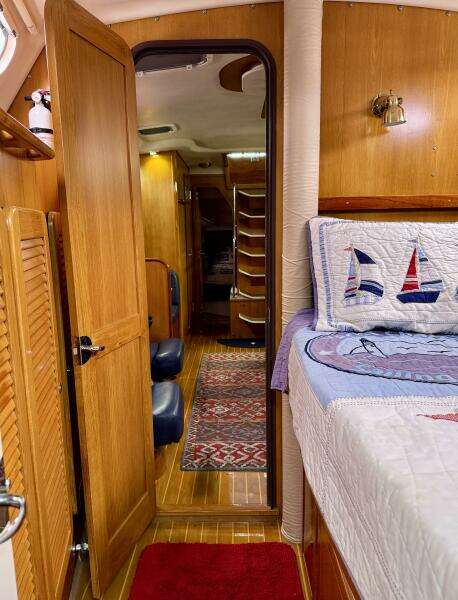 Hale Moana 47ft Catalina Yacht For Sale