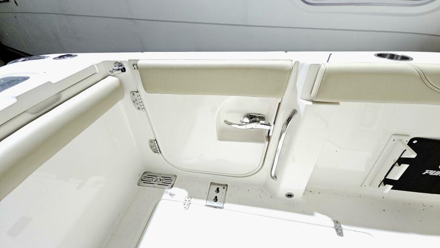 32' 2018 Pursuit 328 Sport