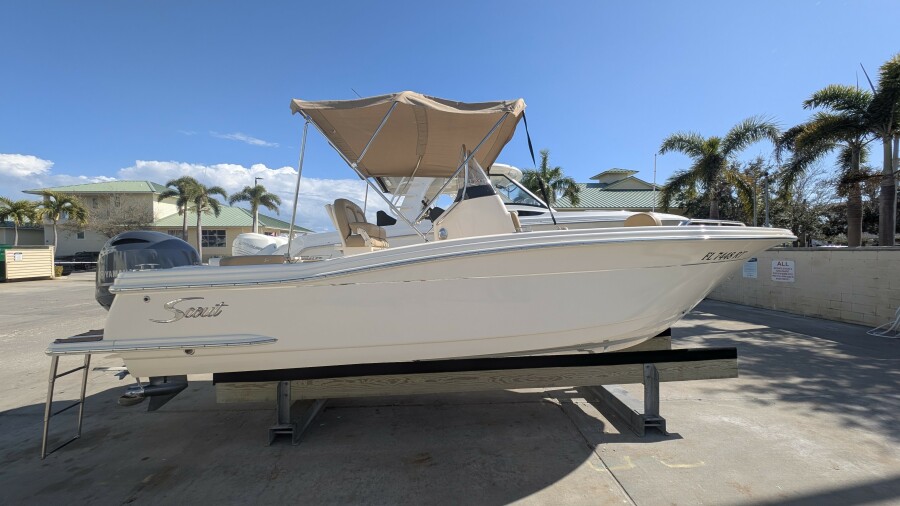 22' 2019 Scout 215xsf