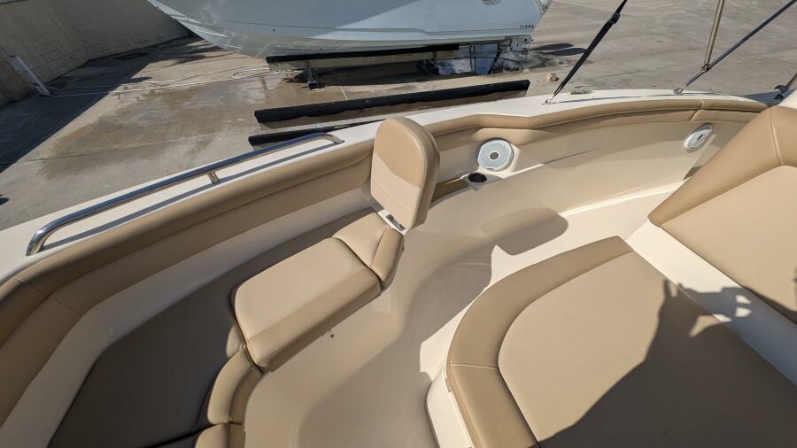 22' 2019 Scout 215xsf